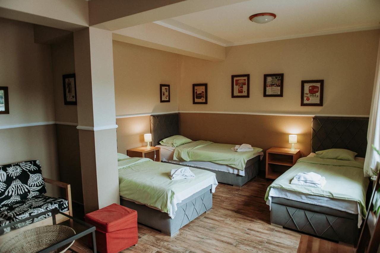 Dos Patos Bed & Breakfast Elk Bagian luar foto
