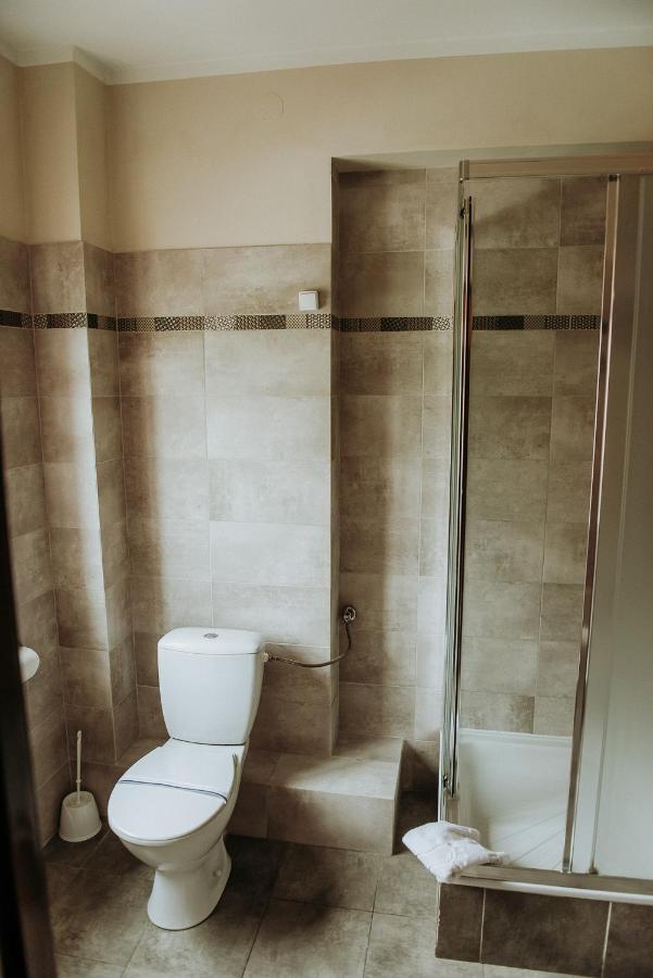 Dos Patos Bed & Breakfast Elk Bagian luar foto